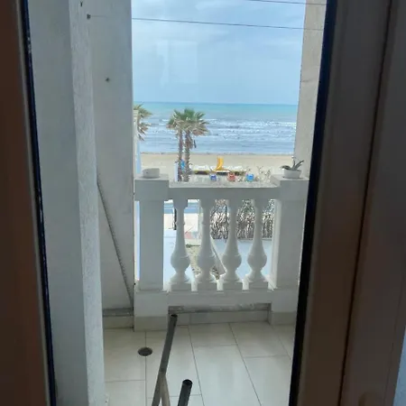 Апартаменты Xhoeli Apartament *